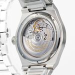 Girard-Perregaux Laureato 81010-11-431-11A (2023) - Blue dial 43 mm Steel case (3/5)