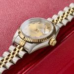 Rolex Lady-Datejust 69173 (1997) - Gold dial 26 mm Gold/Steel case (4/8)