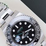 Rolex GMT-Master II 126710GRNR (2025) - Black dial 40 mm Steel case (4/8)