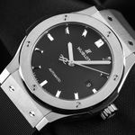 Hublot Classic Fusion 542.NX.1171.RX (2025) - Black dial 42 mm Titanium case (3/7)
