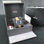 Tudor Black Bay 32 79580 (2024) - Blue dial 32 mm Steel case (8/8)