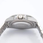 Rolex GMT-Master II 126710BLRO (2025) - Black dial 40 mm Steel case (6/8)