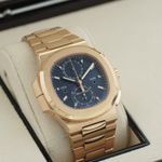 Patek Philippe Nautilus 5990 (2021) - Black dial 41 mm Steel case (2/8)