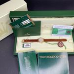 Rolex Cellini 6110 (Unknown (random serial)) - Silver dial 26 mm Yellow Gold case (2/7)