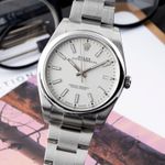 Rolex Oyster Perpetual 39 114300 (Unknown (random serial)) - White dial 39 mm Steel case (3/8)
