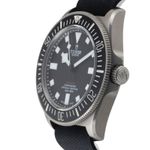 Tudor Pelagos 25717N (Onbekend (willekeurig serienummer)) - Zwart wijzerplaat 42mm Titanium (6/8)