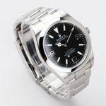 Rolex Explorer 214270 (2011) - Black dial 39 mm Steel case (2/8)