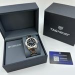 TAG Heuer Aquaracer WBP1110.BA0627 (2023) - Black dial 40 mm Steel case (1/8)