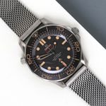 Omega Seamaster Diver 300 M 210.90.42.20.01.001 (2022) - Brown dial 42 mm Titanium case (1/8)