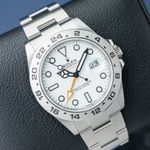 Rolex Explorer II 226570 (2021) - 42 mm Steel case (2/8)