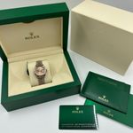 Rolex Lady-Datejust 279171 (2024) - Gold dial 28 mm Steel case (2/8)