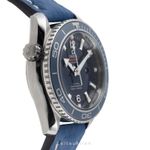 Omega Seamaster Planet Ocean 232.92.38.20.03.001 (Unknown (random serial)) - Blue dial 38 mm Titanium case (6/8)