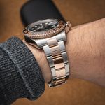 Rolex GMT-Master II 126711CHNR (2024) - Black dial 40 mm Gold/Steel case (7/8)