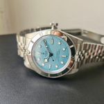 Tudor Black Bay 54 79000 (2025) - Turquoise dial 37 mm Steel case (3/4)