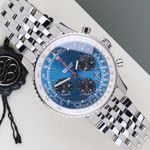 Breitling Navitimer 01 AB0121 (2020) - 43mm Staal (1/8)
