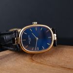 Patek Philippe Golden Ellipse 4826 (Unknown (random serial)) - Blue dial 23 mm Yellow Gold case (3/8)
