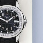 Patek Philippe Aquanaut 5267/200A-001 (2024) - Black dial 39 mm Steel case (5/8)