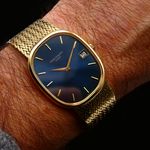 Patek Philippe Golden Ellipse 3605/1 (1979) - Blue dial 38 mm Yellow Gold case (1/6)