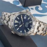 Omega Seamaster Diver 300 M 2231.80.00 (2003) - Blauw wijzerplaat 42mm Titanium (2/8)