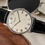 Patek Philippe Calatrava 3590 (Unknown (random serial)) - White dial 35 mm White Gold case (2/8)