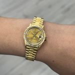 Rolex Lady-Datejust 69288 (1993) - 26 mm Yellow Gold case (5/8)