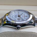 Rolex Sky-Dweller 326934 (2020) - Wit wijzerplaat 42mm Staal (8/8)