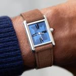 Cartier Tank Louis Cartier WGTA0121 (2023) - Blauw wijzerplaat 33mm Platina (3/5)