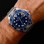 Omega Seamaster Diver 300 M 210.30.42.20.03.002 (2024) - Blauw wijzerplaat 42mm Staal (2/4)