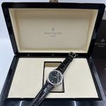 Patek Philippe Calatrava 5297G-001 (2020) - Black dial 38 mm White Gold case (3/8)