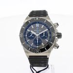 Breitling Super Chronomat EB0136251M1S1 (2026) - Grijs wijzerplaat 44mm Titanium (1/5)