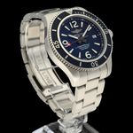Breitling Superocean 42 A17366 (2017) - Black dial 42 mm Steel case (4/8)