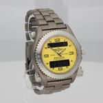 Breitling Emergency E56121.1 (1998) - Yellow dial 43 mm Titanium case (4/8)