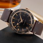 Omega Seamaster 300 234.92.41.21.10.001 (Unknown (random serial)) - Brown dial 41 mm Rose Gold case (2/8)