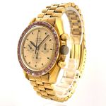 Omega Speedmaster Professional Moonwatch 145.022 (Unknown (random serial)) - Gold dial 42 mm Yellow Gold case (2/5)