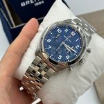 Breitling Classic AVI A233801A1C1A1 (2023) - Blauw wijzerplaat 42mm Staal (2/8)