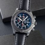 Breitling Super Avenger M13370 (2009) - Black dial 48 mm Steel case (3/8)