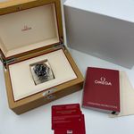 Omega Seamaster Planet Ocean 215.30.44.21.01.002 (2024) - Black dial 43 mm Steel case (2/8)