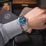 IWC Pilot Mark IW328204 (2026) - Blue dial 40 mm Steel case (4/8)