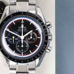 Omega Speedmaster Professional Moonwatch 311.30.42.30.01.003 (2010) - Black dial 42 mm Steel case (5/8)