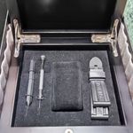 Panerai Luminor Base Logo PAM00773 (2018) - Black dial 44 mm Steel case (6/6)