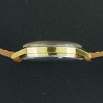 Omega Genève 136.070 - (5/8)