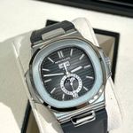 Patek Philippe Nautilus 5726A-001 (2025) - Zwart wijzerplaat 41mm Staal (1/4)