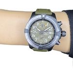 Breitling Avenger V13317101L1X1 (2024) - Groen wijzerplaat 45mm Titanium (2/8)