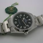 Rolex Explorer 124270 (2024) - Black dial 36 mm Steel case (2/4)