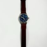 IWC Pilot IW326803 (2023) - Black dial 39 mm Steel case (4/4)