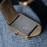 Cartier Tank Solo W5200004 (2020) - Zilver wijzerplaat 35mm Geelgoud (7/8)