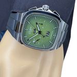 Glashütte Original Seventies Chronograph Panorama Date 1-37-02-09-02-63 (2024) - Green dial 40 mm Steel case (2/8)