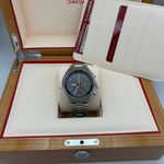 Omega Speedmaster Mark II 511.12.38.20.02.001 - (2/5)
