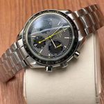 Omega Speedmaster Racing 326.30.40.50.06.001 (2025) - Grijs wijzerplaat 40mm Staal (2/6)
