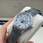 Patek Philippe Annual Calendar 4948G-010 - (3/8)